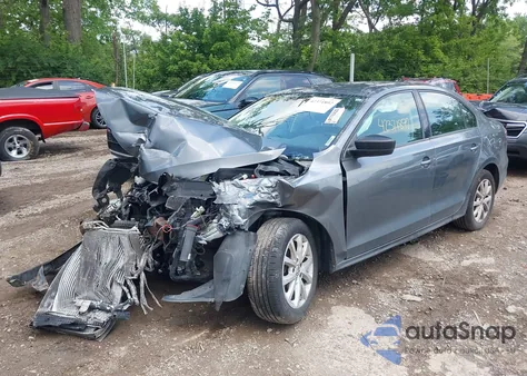 2015 Volkswagen Jetta Sedan 1.8T Se из США, поврежденный, VIN 3VWD17AJ5FM315426